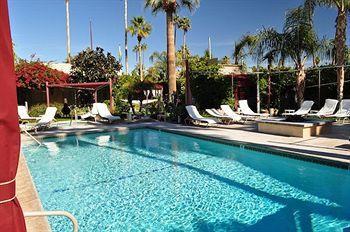 بالم سبرينغس Desert Paradise Resort - Gay Men'S Resort المظهر الخارجي الصورة